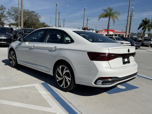 New 2026 Volkswagen Jetta SEL image 5