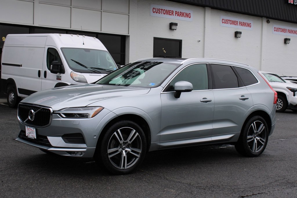 Used 2018 Volvo XC60 T6 Momentum w/ Advanced Package AWD/4WD image 3