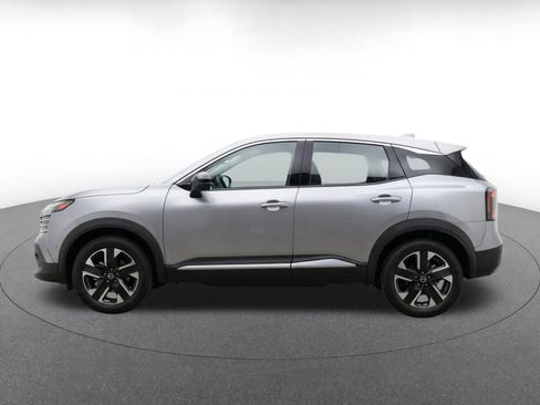 Used 2026 Nissan Kicks SV w/ Cold Weather Package AWD/4WD image 5