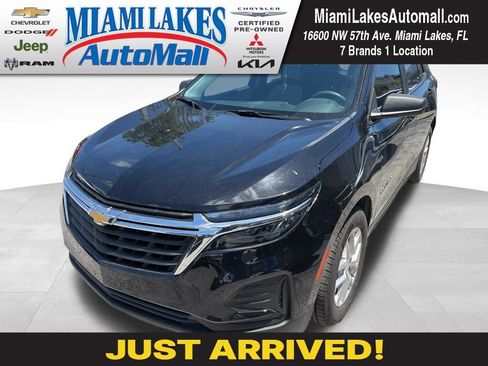 Used 2023 Chevrolet Equinox LS FWD image 1