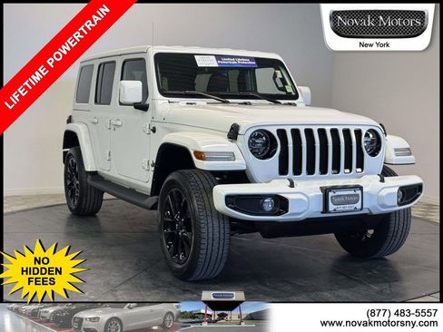 Used 2022 Jeep Wrangler Unlimited Sahara AWD/4WD image 1