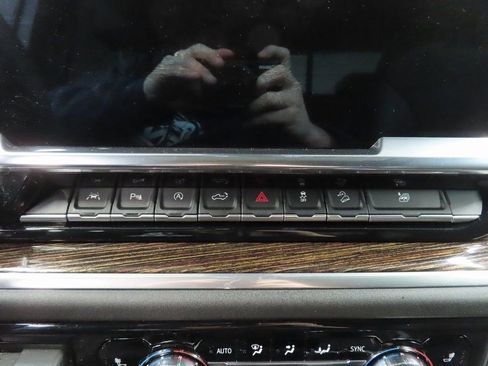 Used 2025 GMC Sierra 1500 Elevation w/ Elevation Premium Package image 55