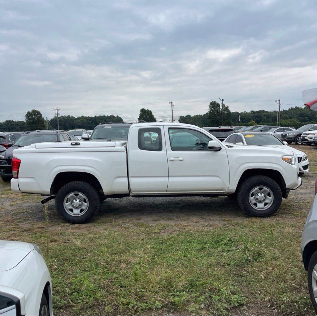Used 2017 Toyota Tacoma SR RWD image 7
