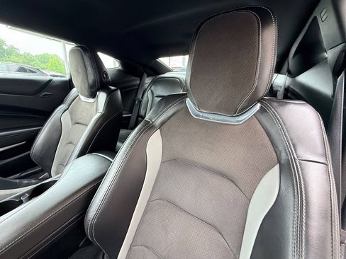 Used 2022 Chevrolet Camaro SS RWD image 28