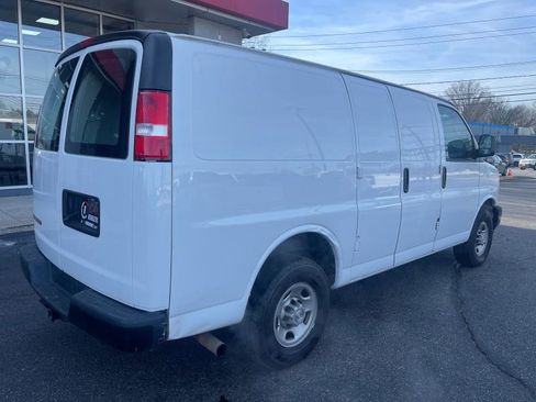 Used 2020 Chevrolet Express 2500 w/ Driver Convenience Package image 7