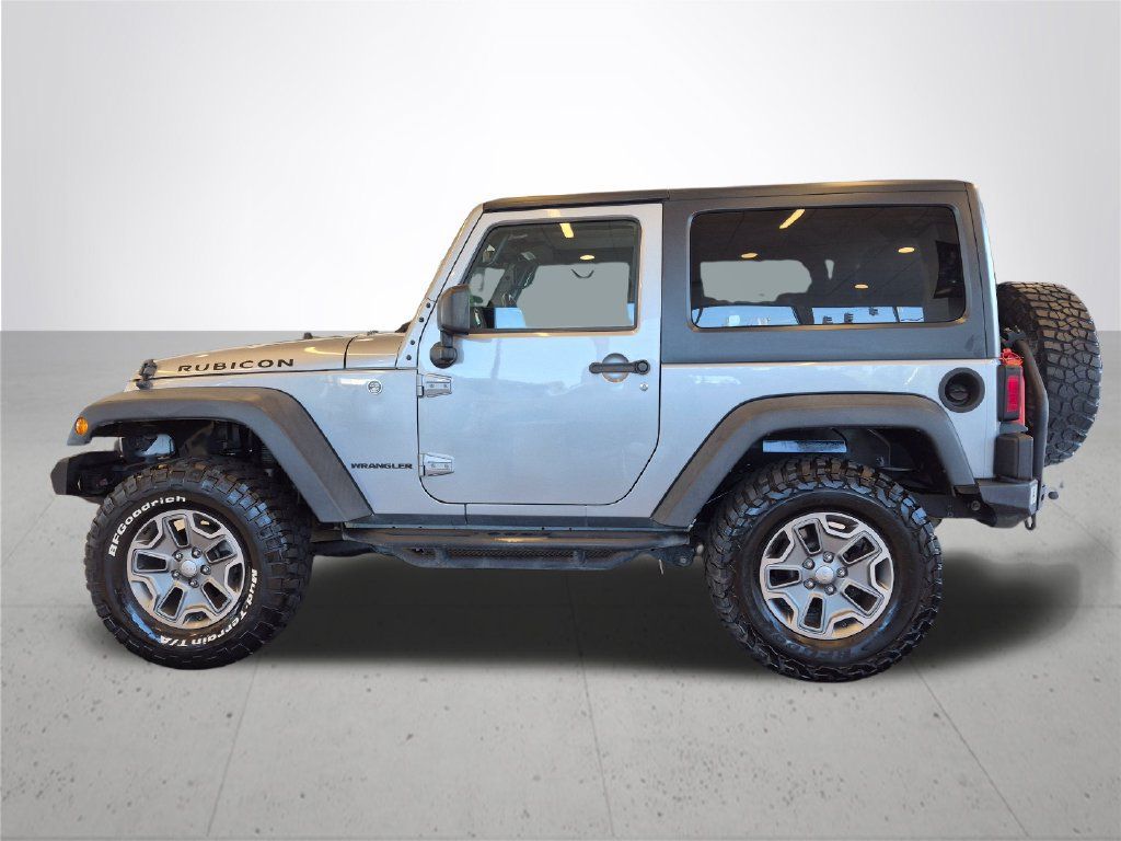 Used 2017 Jeep Wrangler Rubicon w/ Power Convenience Group AWD/4WD image 11
