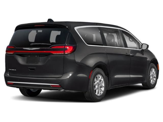 Used 2026 Chrysler Pacifica Select FWD image 2