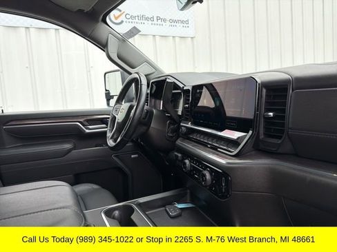 Used 2025 Chevrolet Silverado 2500 LTZ w/ LTZ Premium Package AWD/4WD image 39