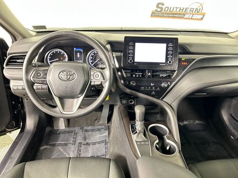 Used 2024 Toyota Camry LE image 18
