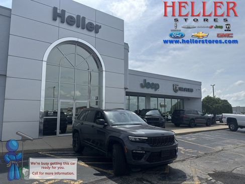 Used 2025 Jeep Grand Cherokee Summit w/ High Altitude Package AWD/4WD image 1