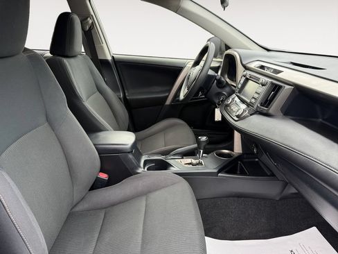 Used 2014 Toyota RAV4 XLE AWD/4WD image 15