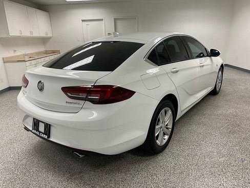 Used 2019 Buick Regal Preferred image 5