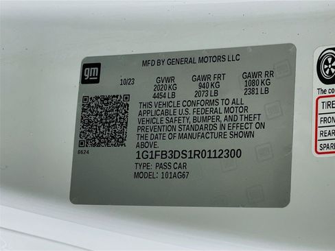 Used 2024 Chevrolet Camaro LT RWD image 32