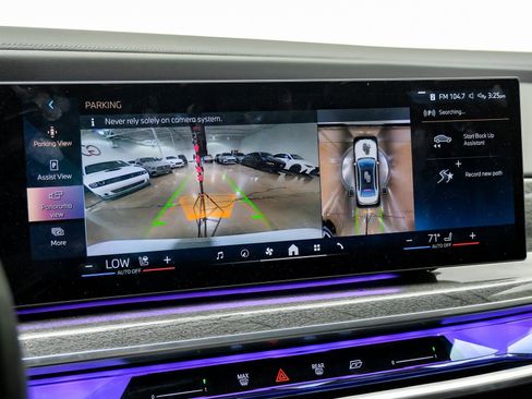 Used 2024 BMW 740i w/ Premium Package 2 image 30