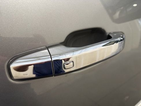 Used 2025 Chevrolet Silverado 3500 High Country w/ High Country Premium Package image 38