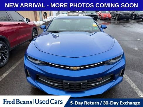 Used 2016 Chevrolet Camaro LT image 2