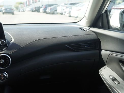 Used 2021 Nissan Sentra SV w/ Trunk Package FWD image 29