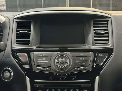 Used 2020 Nissan Pathfinder SV image 51