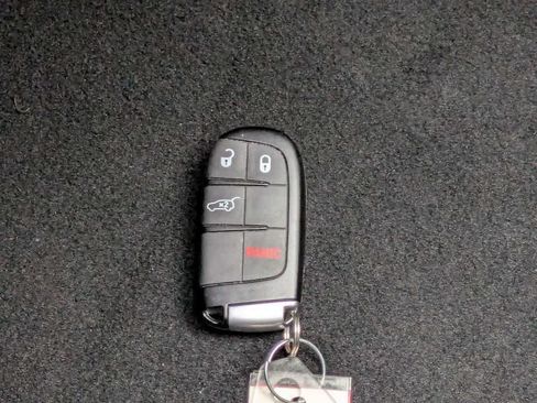 Used 2020 Dodge Durango SXT AWD/4WD image 30