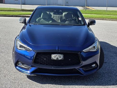 Used 2018 INFINITI Q60 Red Sport 400 w/ Pro Active Package RWD image 2