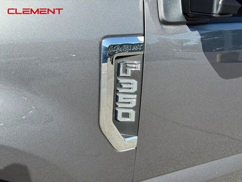 Used 2022 Ford F350 Lariat w/ Lariat Ultimate Package image 12