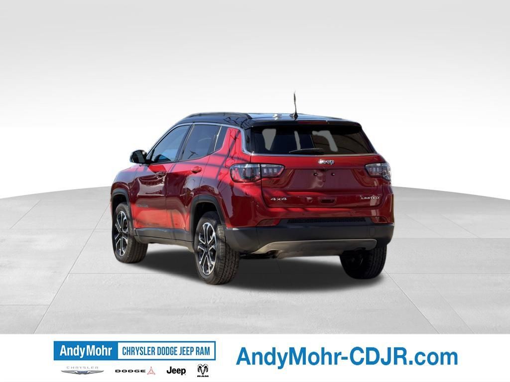 Used 2024 Jeep Compass Limited AWD/4WD image 5