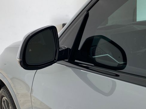 Certified 2024 BMW X5 xDrive40i w/ Executive Package image 24