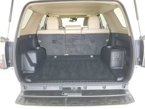 Used 2023 Toyota 4Runner SR5 Premium w/ Moonroof Package RWD image 9