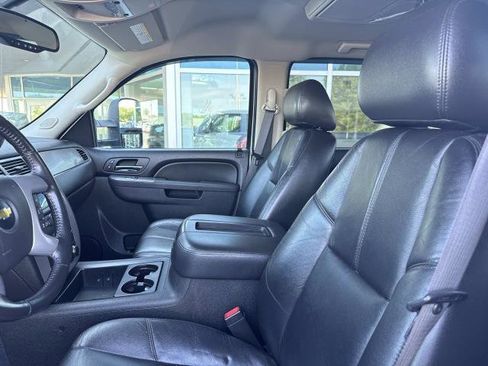 Used 2012 Chevrolet Silverado 2500 LTZ w/ LTZ Plus Package AWD/4WD image 9