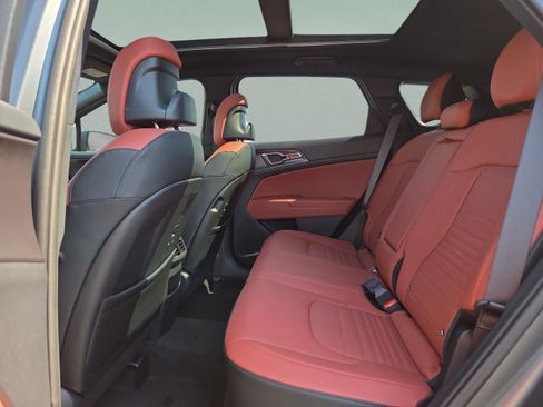 New 2026 Kia Sportage SX Prestige AWD/4WD image 8