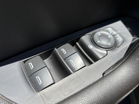 Used 2021 Chevrolet Blazer RS w/ Enhanced Convenience Package FWD image 13