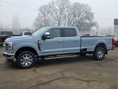 New 2026 Ford F350 Lariat w/ Chrome Package image 40