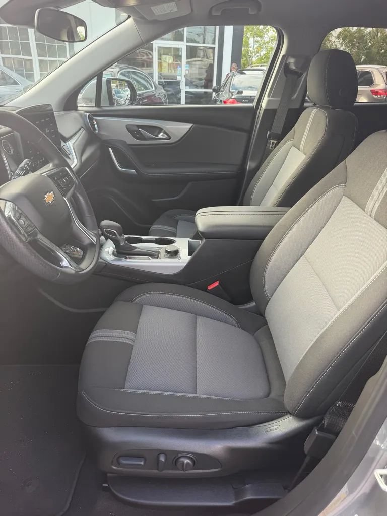 Used 2026 Chevrolet Blazer LT AWD/4WD image 9