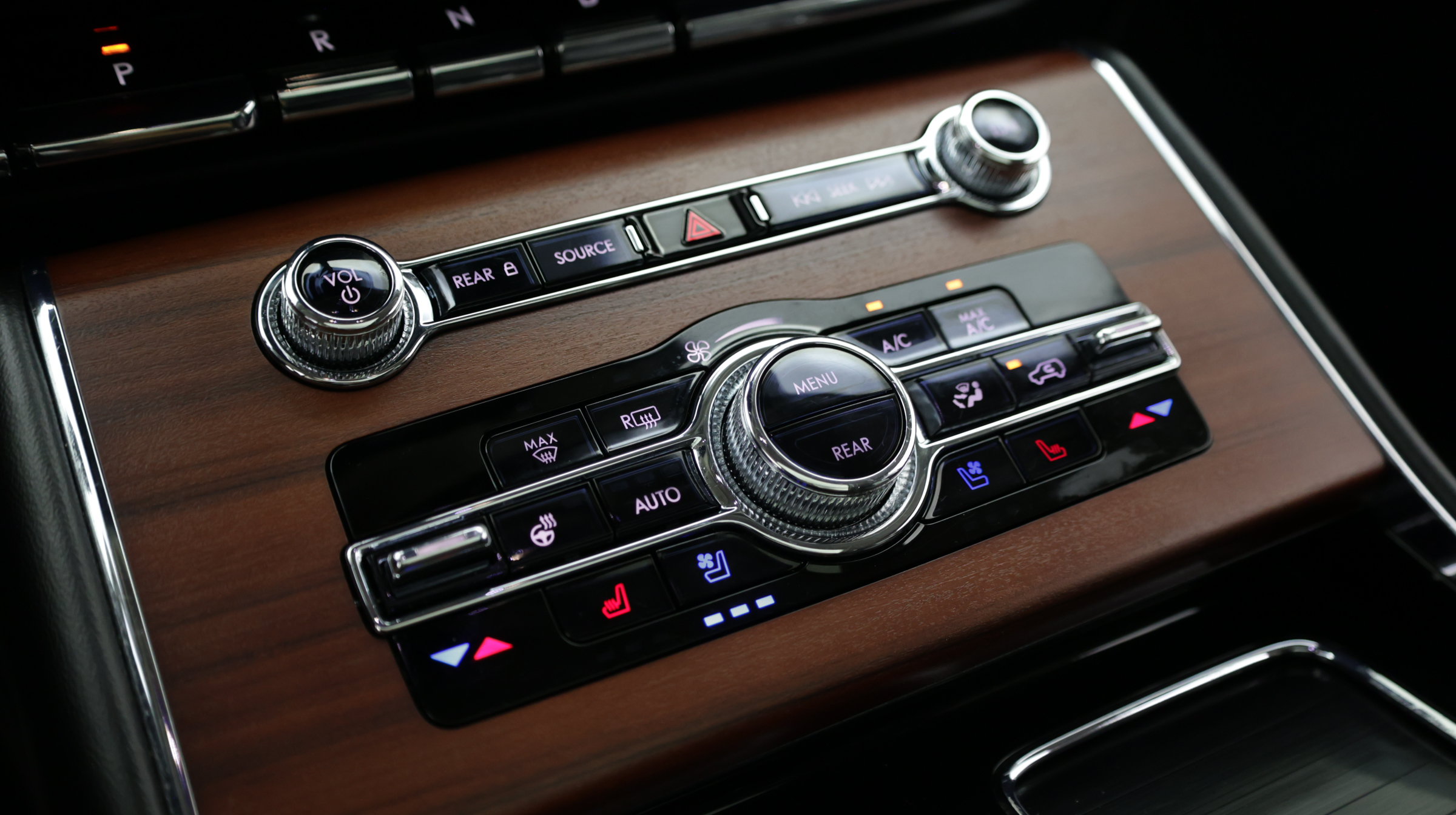 Used 2022 Lincoln Aviator Grand Touring w/ Equipment Group 301A AWD/4WD image 23