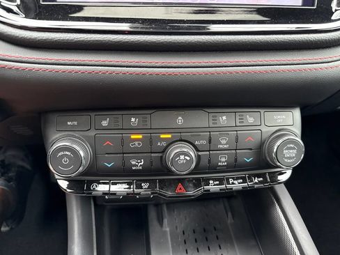 Used 2026 Dodge Durango GT AWD/4WD image 15