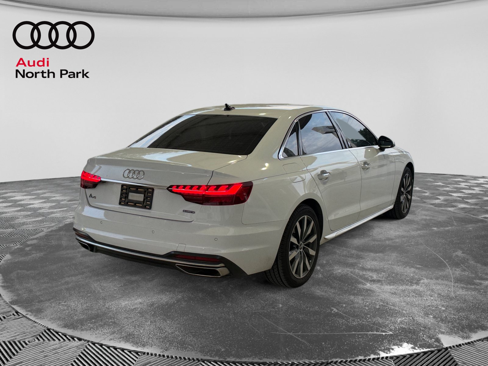 Used 2022 Audi A4 2.0T Premium w/ Convenience Package AWD/4WD image 5