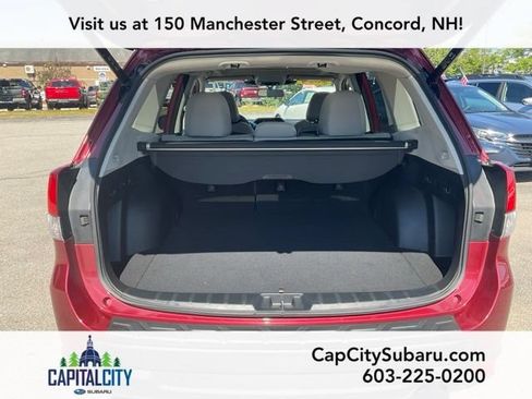 Used 2024 Subaru Forester Premium AWD/4WD image 9