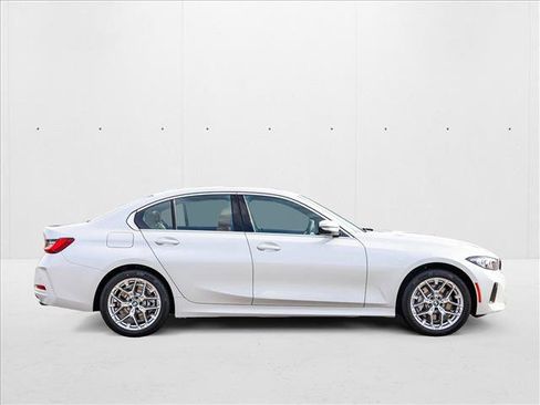 Certified 2025 BMW 330i xDrive Sedan w/ M Sport Package image 4