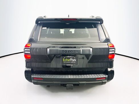 Used 2025 Toyota 4Runner TRD Off-Road image 7