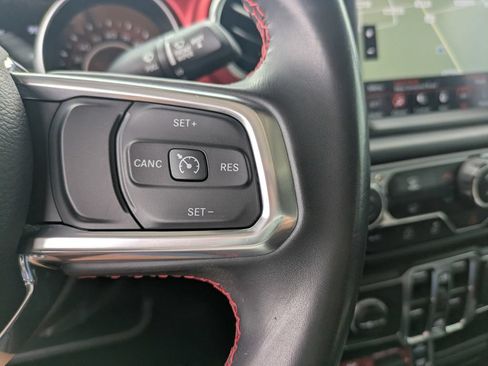 Used 2022 Jeep Gladiator Rubicon w/ LED Lighting Group AWD/4WD image 26