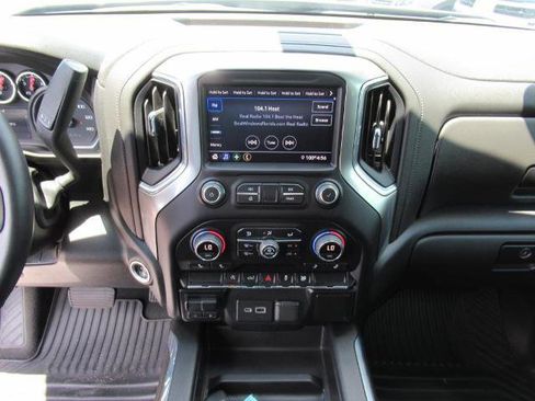 Used 2022 Chevrolet Silverado 1500 RST image 21