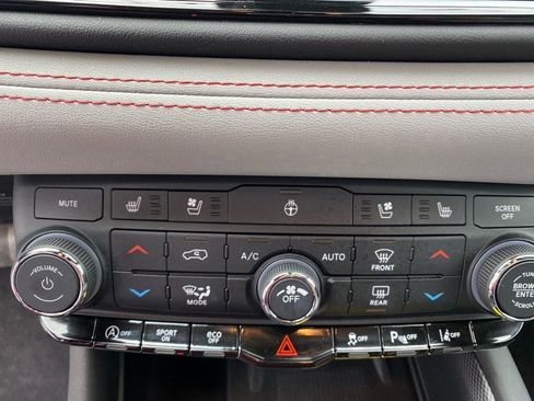 Used 2024 Dodge Durango GT image 14