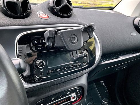 Used 2016 smart fortwo Prime image 26