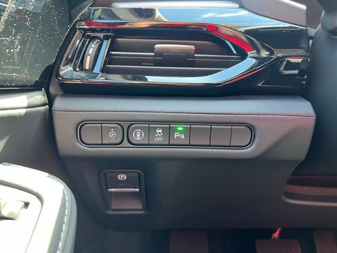Used 2026 Acura MDX FWD w/ Technology Package image 17