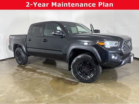 Used 2020 Toyota Tacoma TRD Off-Road image 1