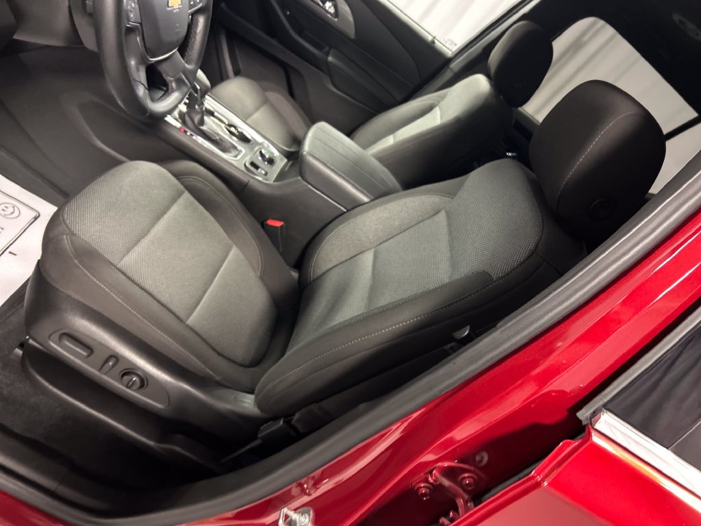 Used 2023 Chevrolet Traverse LT w/ LPO, Floor Liner Package AWD/4WD image 12