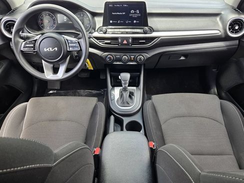 Used 2024 Kia Forte LXS w/ LXS Technology Package FWD image 12
