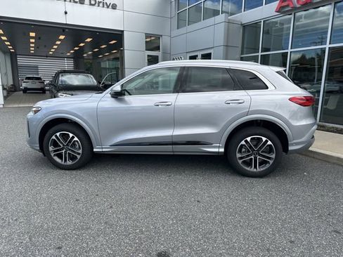 New 2025 Audi Q5 Premium image 2