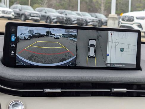 Used 2022 Genesis GV70 2.5T w/ Advanced Package image 19