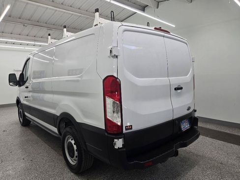 Used 2019 Ford Transit 250 130 Low Roof RWD image 7